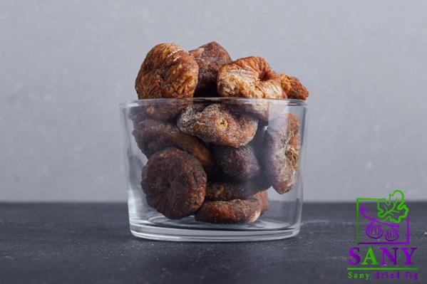 التین المجفف الاسود للبیع